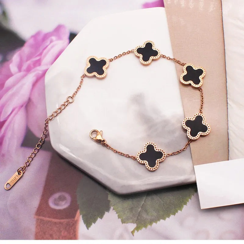 Simple Clover Bracelet